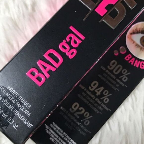 Benefit Bad Girl Bang! Mascara + Iridescent Confetti Clear Cosmetic Bag Set - Picture 4 of 9